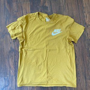 Nike logo tee